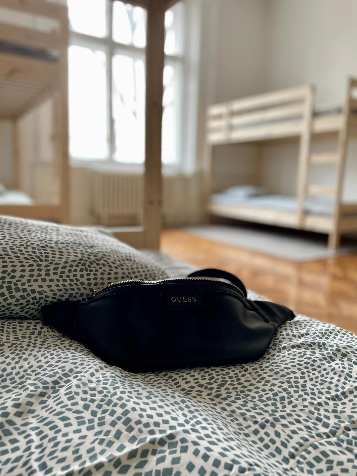 Hostel Green World نوفي ساد المظهر الخارجي الصورة